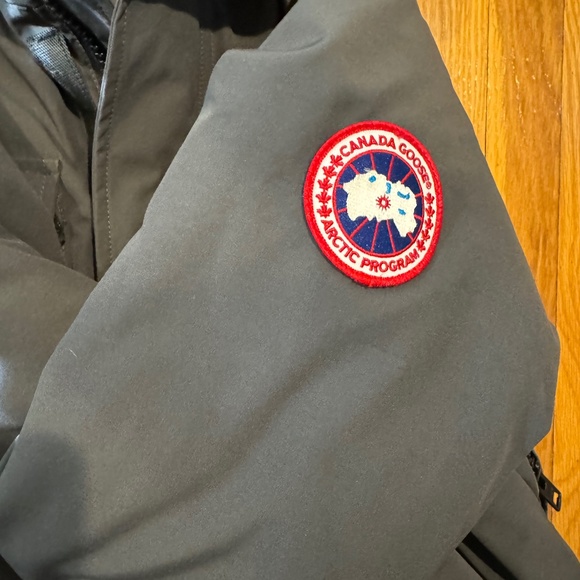 COPY - Men’s heavy Canada Goose